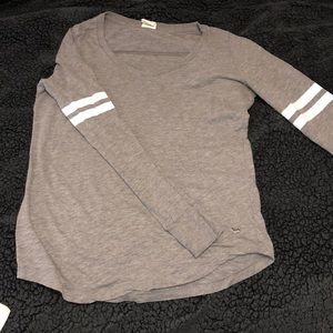 VS PINK LONG SLEEVE GRAY SHIRT